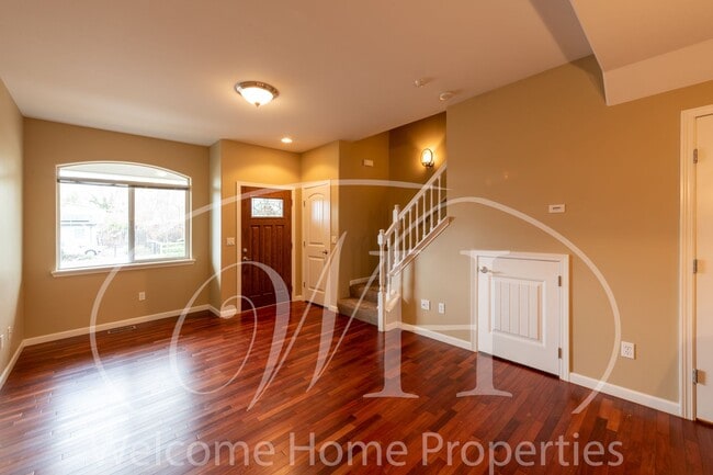 Building Photo - High End Condo Close to Downtown Walla Walla