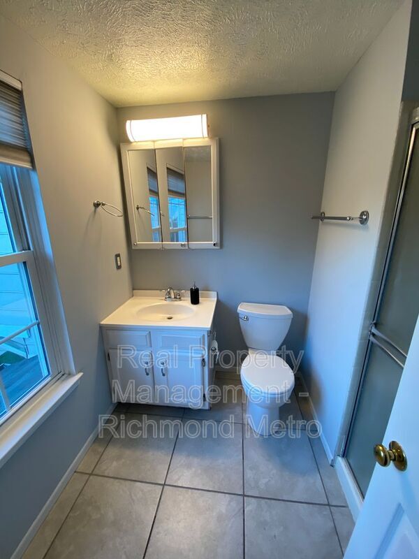 Building Photo - 1743 Robins Nest Ct