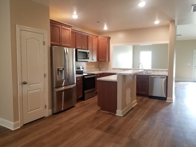 Building Photo - 806 NC-581