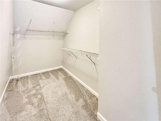 Building Photo - 4515 N Slope Cir