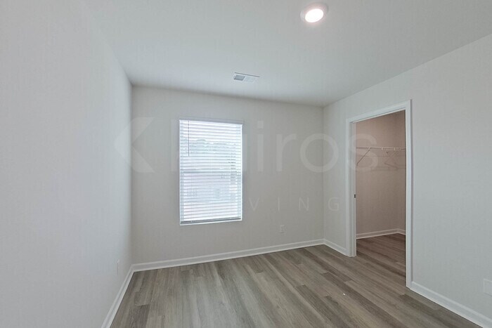 Building Photo - 120 Inez Ave