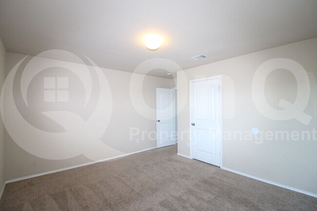 Building Photo - 1115 Quartz Trl