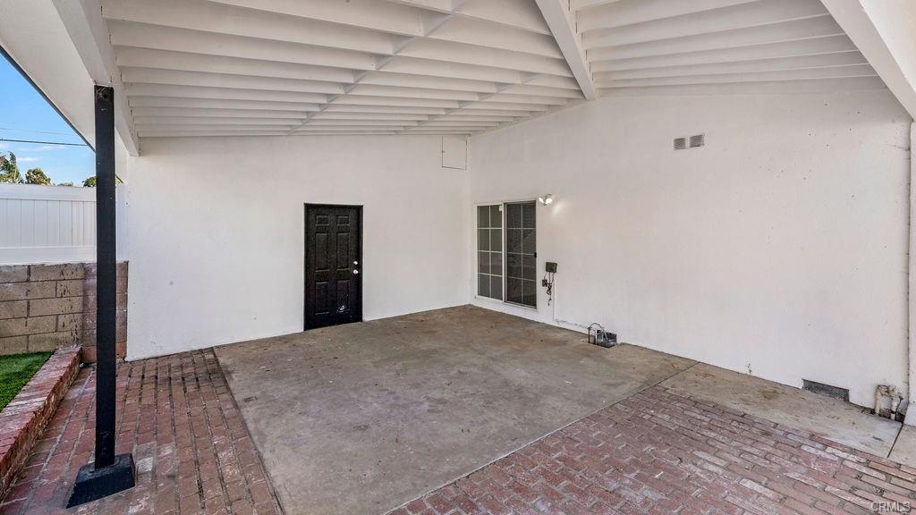 Building Photo - 2323 Harriman Ln