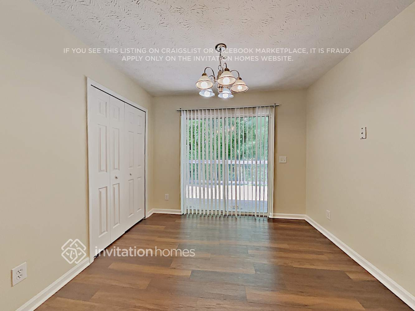 Building Photo - 275 Promenade Way SW