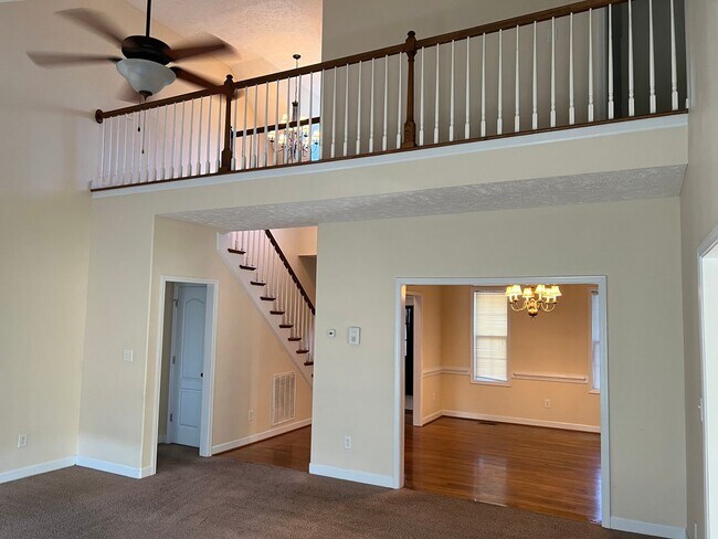 Building Photo - Jack Britt School District! 5br, 2.5 ba