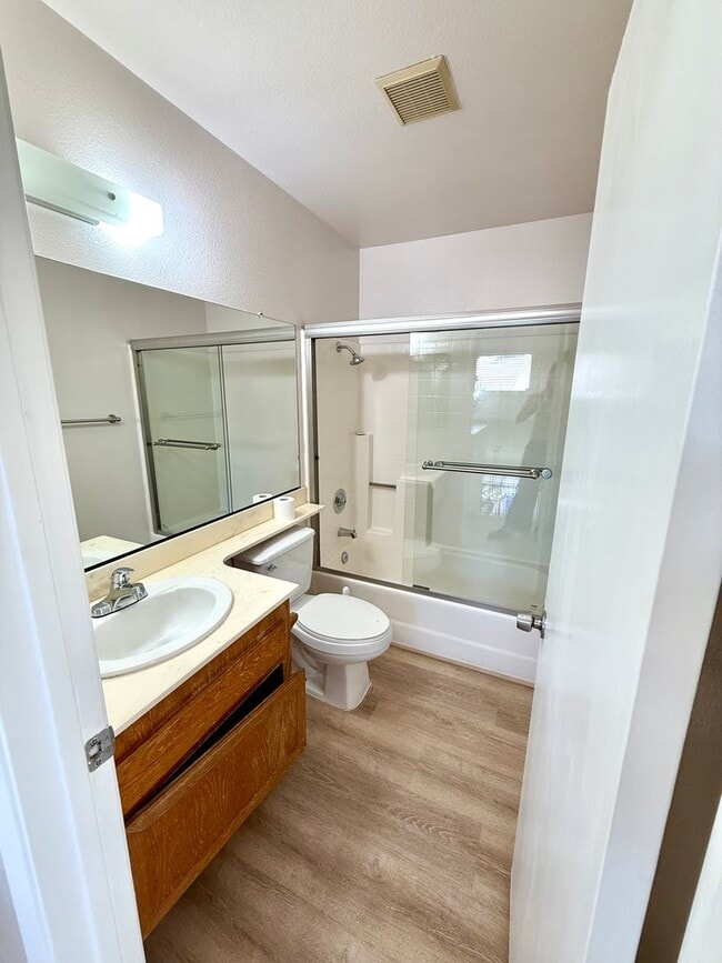 Building Photo - Wonderful 4 Bedroom 2-story Townhome in "F...