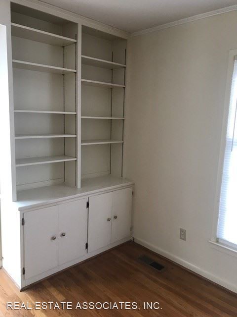Building Photo - 3 br, 2 bath House - 1504 Sedwick Road