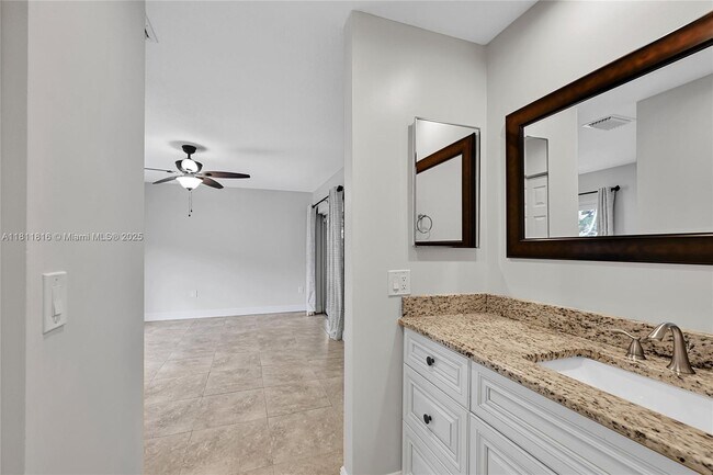 Building Photo - 5511 NW 49th Terrace