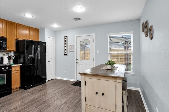 Building Photo - 3015 Beacon Grove St