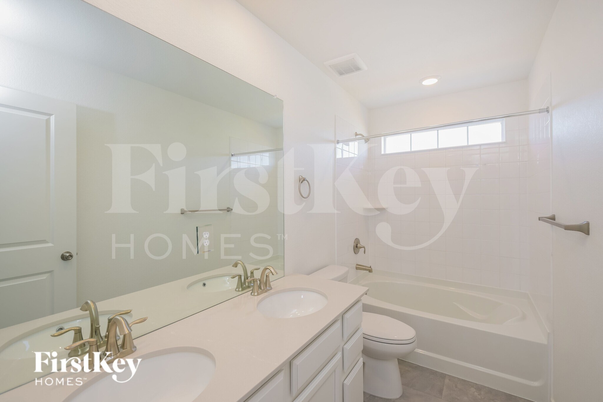 Building Photo - 10995 Uvalda St