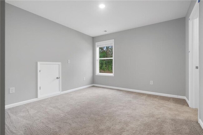 Building Photo - 2083 Easterwood Ct.