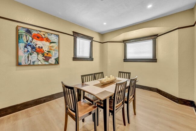 Building Photo - FULLY FURNISHED HISTORIC CHARMER BETWEEN UNR & DOWNTOWN – UTILITIES INCLUDED, MODERN UPGRADES, PR...