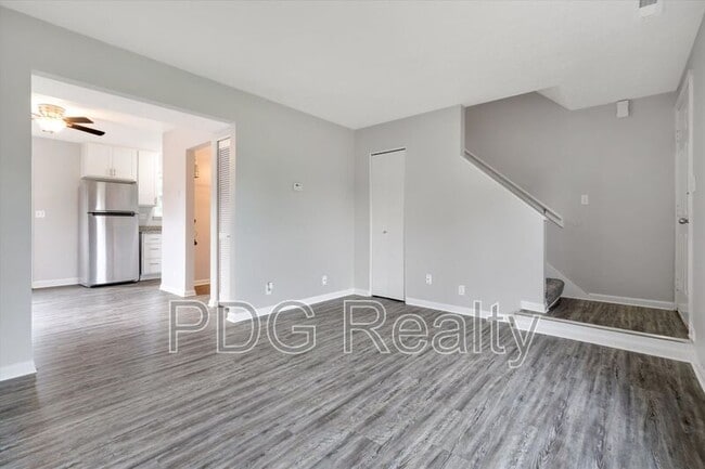 Building Photo - 12014 Morningside Dr