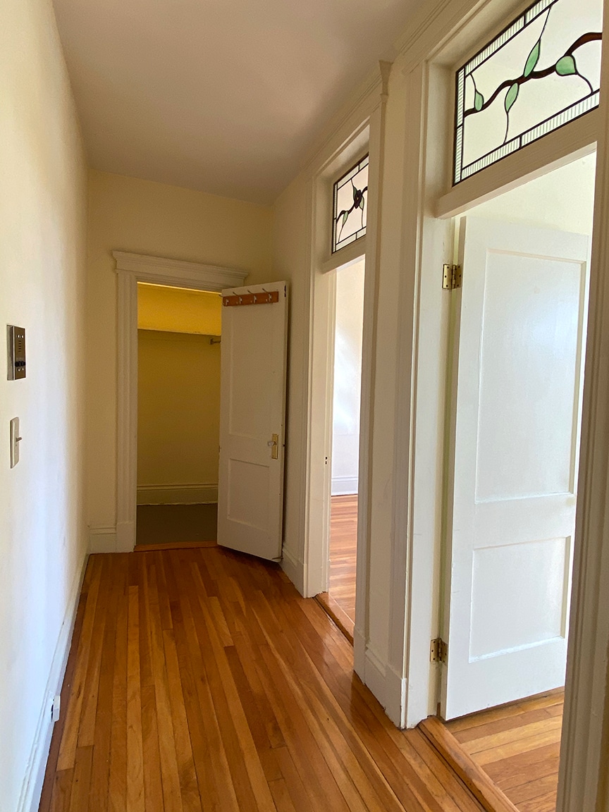 Building Photo - 102 Queensberry St