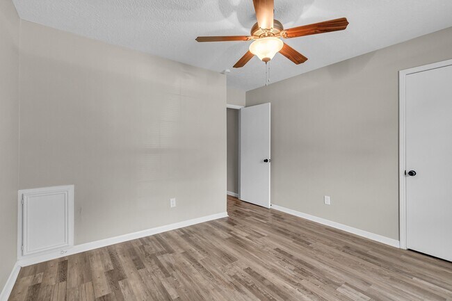 Building Photo - 3937 Tumbleweed Ln