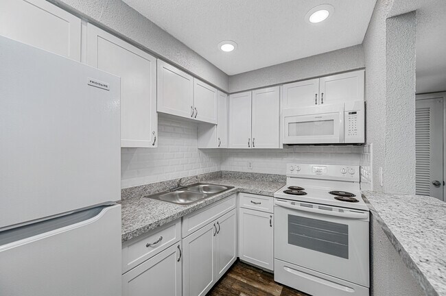 Primary Photo - Loft at Third Apartments | Renovated 1 & 2 Bedroom Apartments