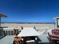 Building Photo - Oxnard