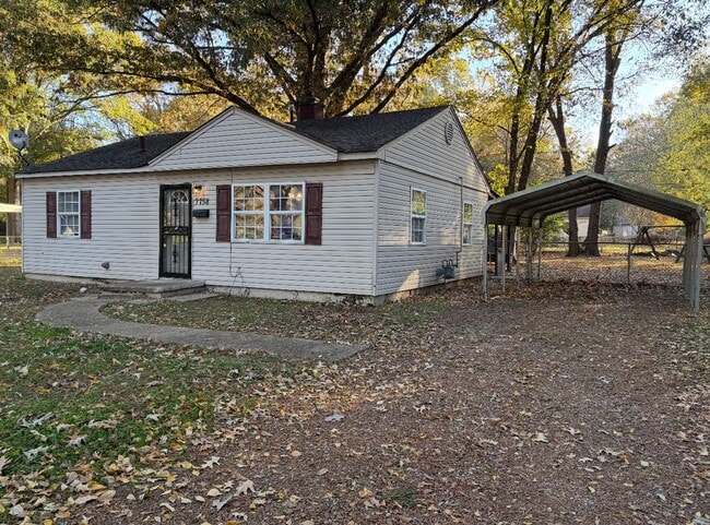 Building Photo - 3 Bedroom 1 Bath Home Millington convenient to Navy Base and Hwy 14