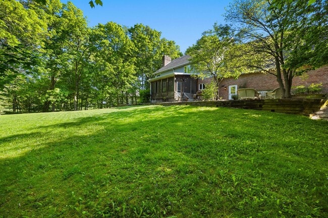 Building Photo - House in Washington IL, 4 bedrooms / 3.5 baths and 3 car attached garage
