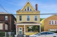 Building Photo - Large 4 or 5 Bedroom-Pittsburgh Pa