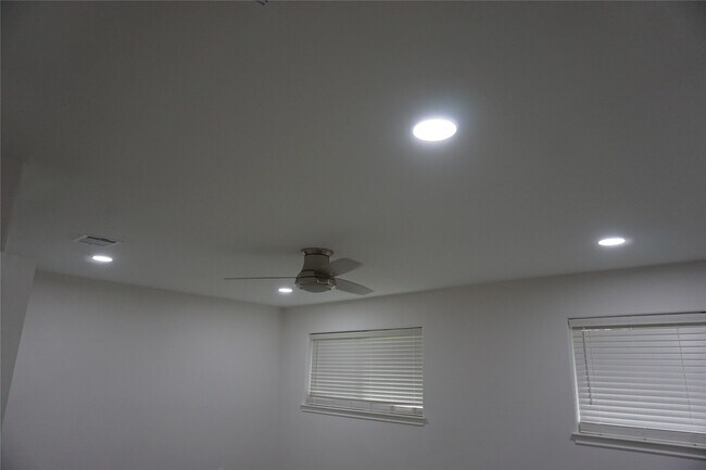 Building Photo - 15806 Sulky Trail Ct