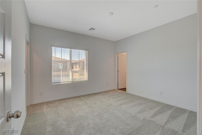 Building Photo - 206 Callen Falls Ave