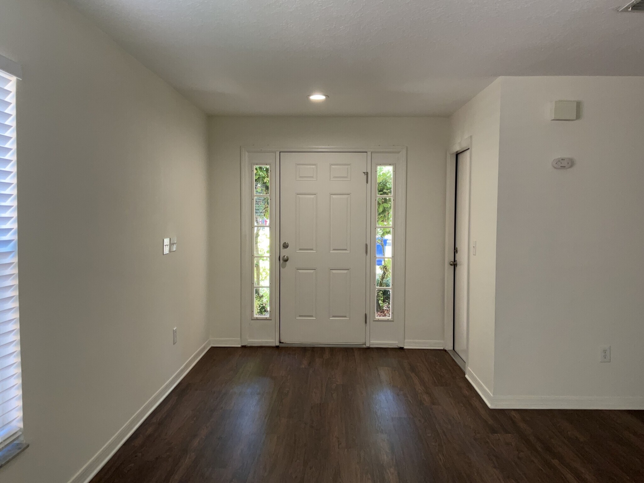 Building Photo - 5607 Tanagerlake Rd