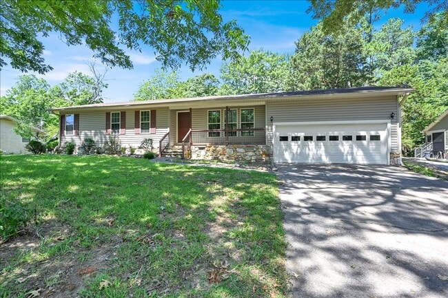 Building Photo - 3 Bedroom, 2 Bath home.