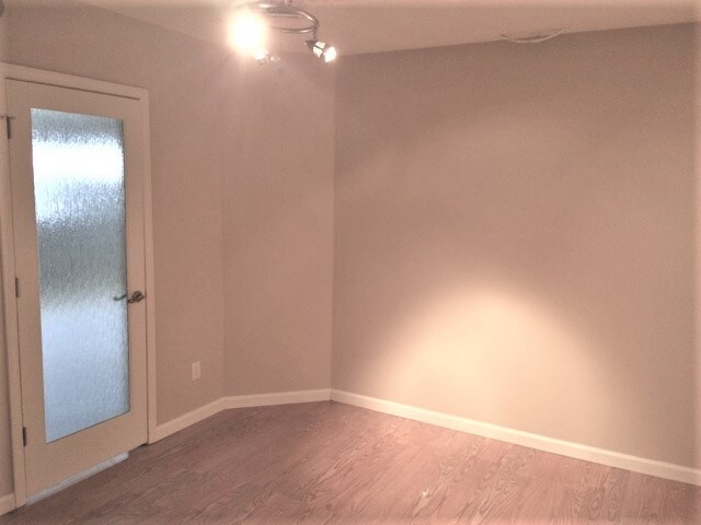 Building Photo - 1710 Springfield Village Ct