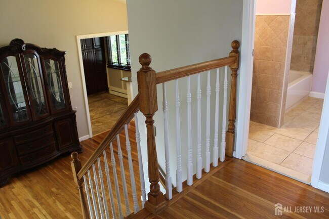 Building Photo - 13 Califon Dr