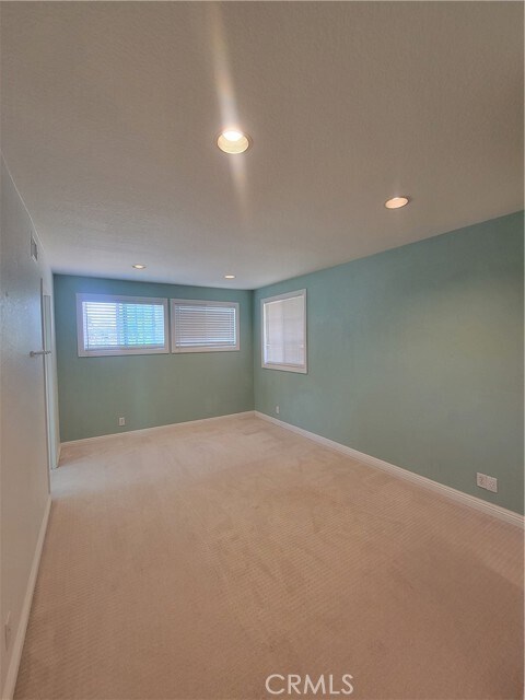 Building Photo - 5303 E Big Sky Ln