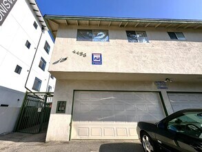 Building Photo - Downstairs, One Bedroom Apartment located ...