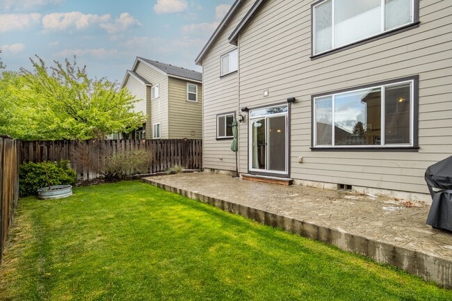 Building Photo - First Time Rental Property With Gorgeous F...