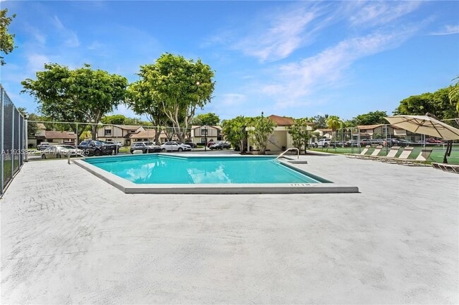 Building Photo - 6701 SW 129th Ct