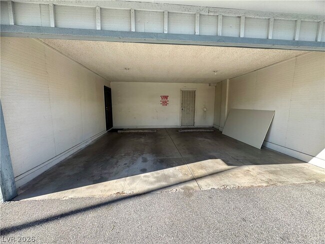 Building Photo - 1441 Dorothy Ave