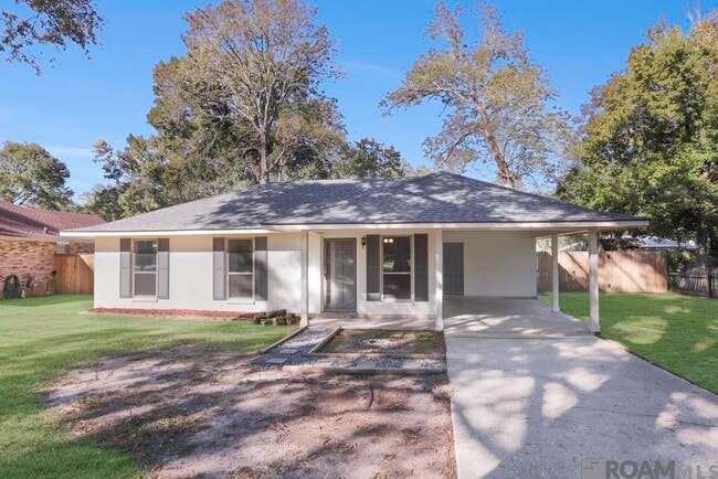 Building Photo - 911 Hatchell Ln