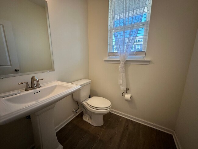 Building Photo - Call Amanda Tate at (757)289-6810 for more information
