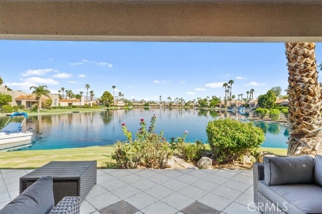 Building Photo - 77 Lakeshore Dr