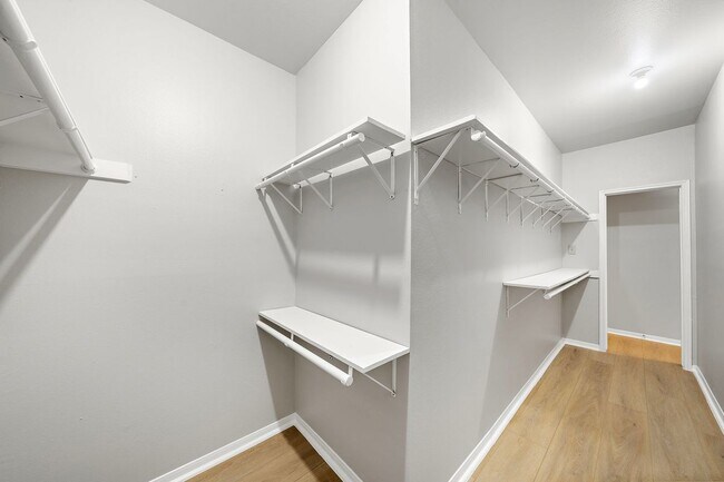 Building Photo - 7396 Regency Square Ct