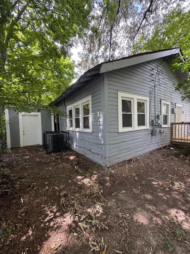 Building Photo - 4120 39th Ave N
