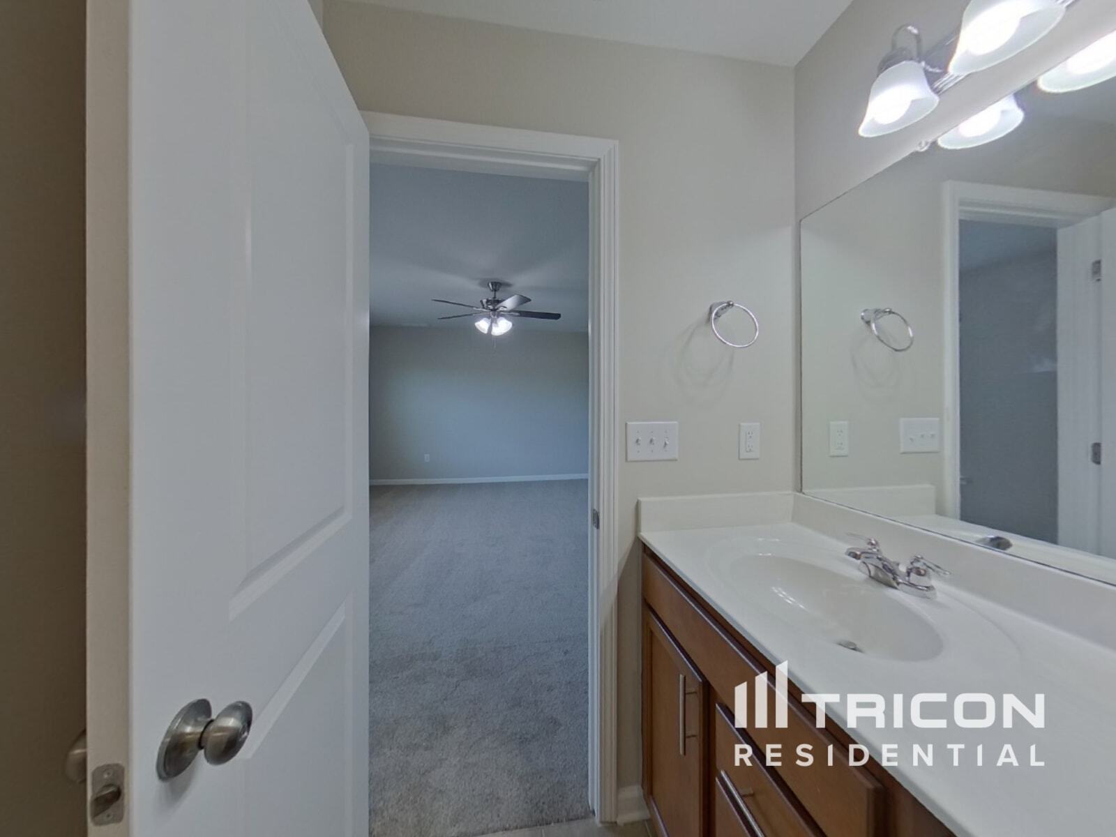 Building Photo - 280 Paulownia Cir
