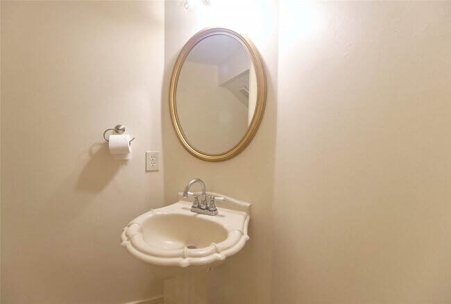 Building Photo - 4511 Chestnut Meadow Dr