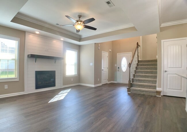 Building Photo - 425 Ayden Ln