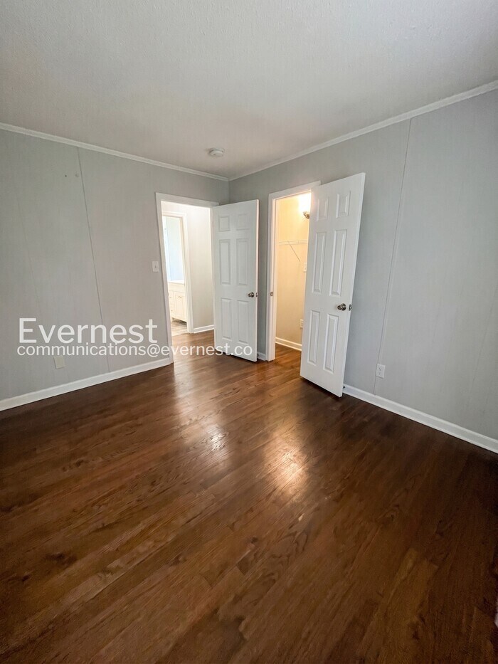 Building Photo - 9307 Feldbank Dr