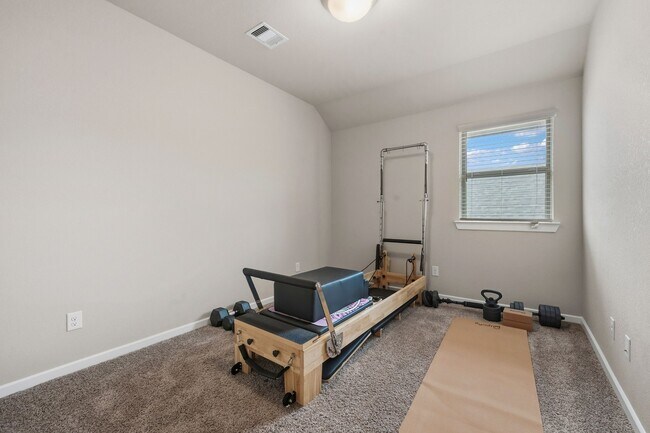 Building Photo - 16323 Apache Wds Wy