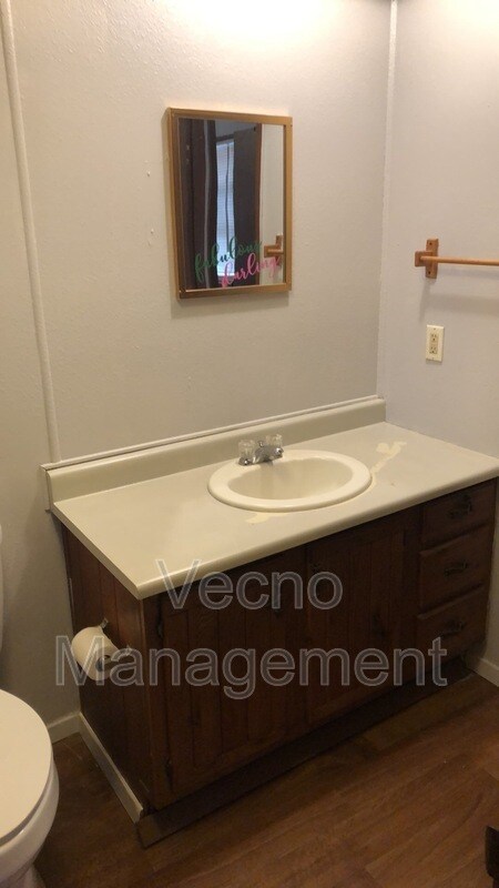 Building Photo - 201 S Preston Rd