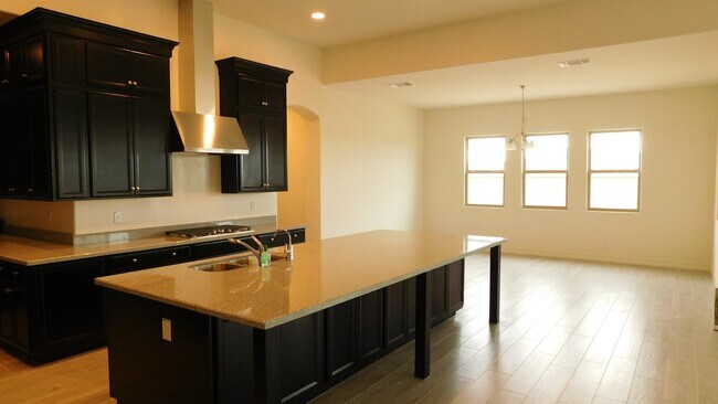 Building Photo - Beautiful home with generation suite in gated community