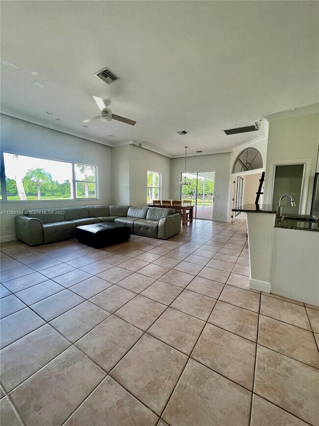 Building Photo - 3635 Park Ct