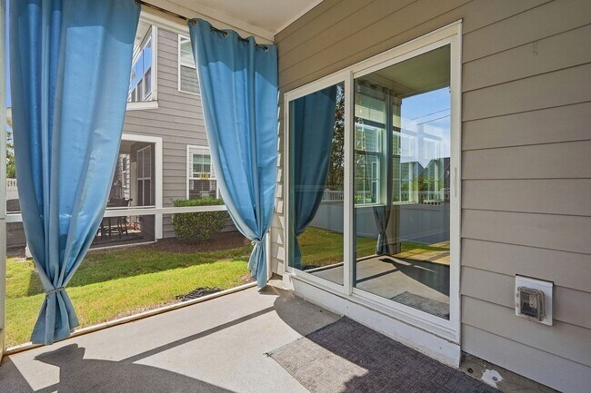 Building Photo - 1173 Little Gem Ln