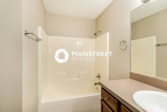 Building Photo - 3 Bedroom Pet-Friendly Home in Green Cove Springs, FL with Main Street Renewal